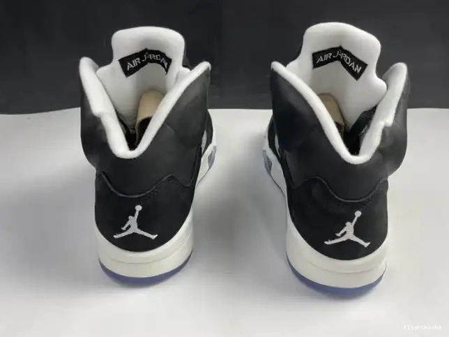 AIR JORDAN 5 CT4838-011 OREO 0619